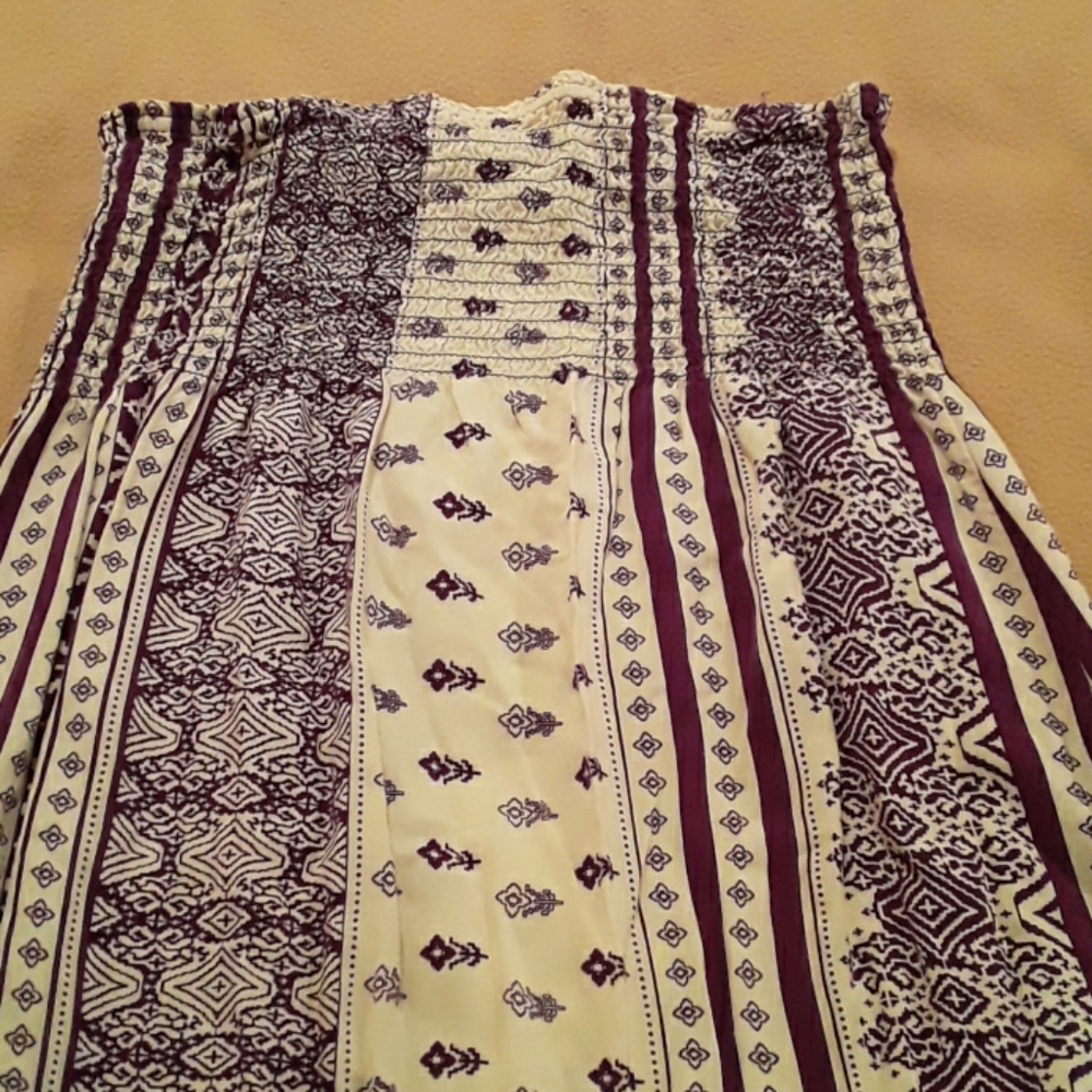 Dress - Picture 2 of 4